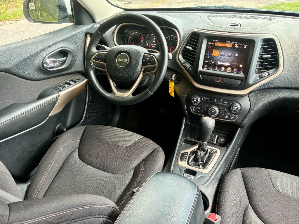 2017 Jeep Cherokee Latitude - Photo 6